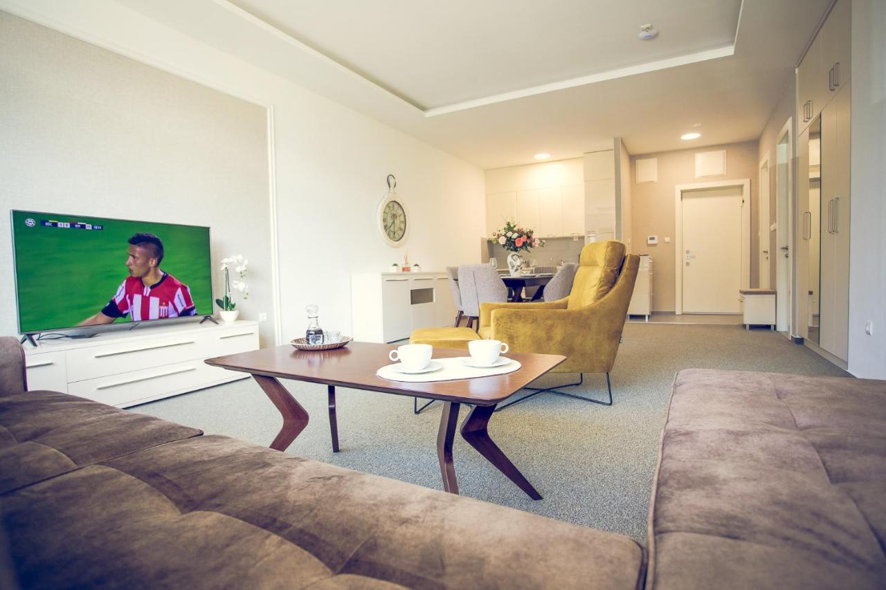 Apartmani Sl Luxury Banja Luka Exterior photo