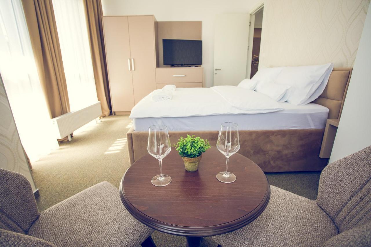 Apartmani Sl Luxury Banja Luka Exterior photo